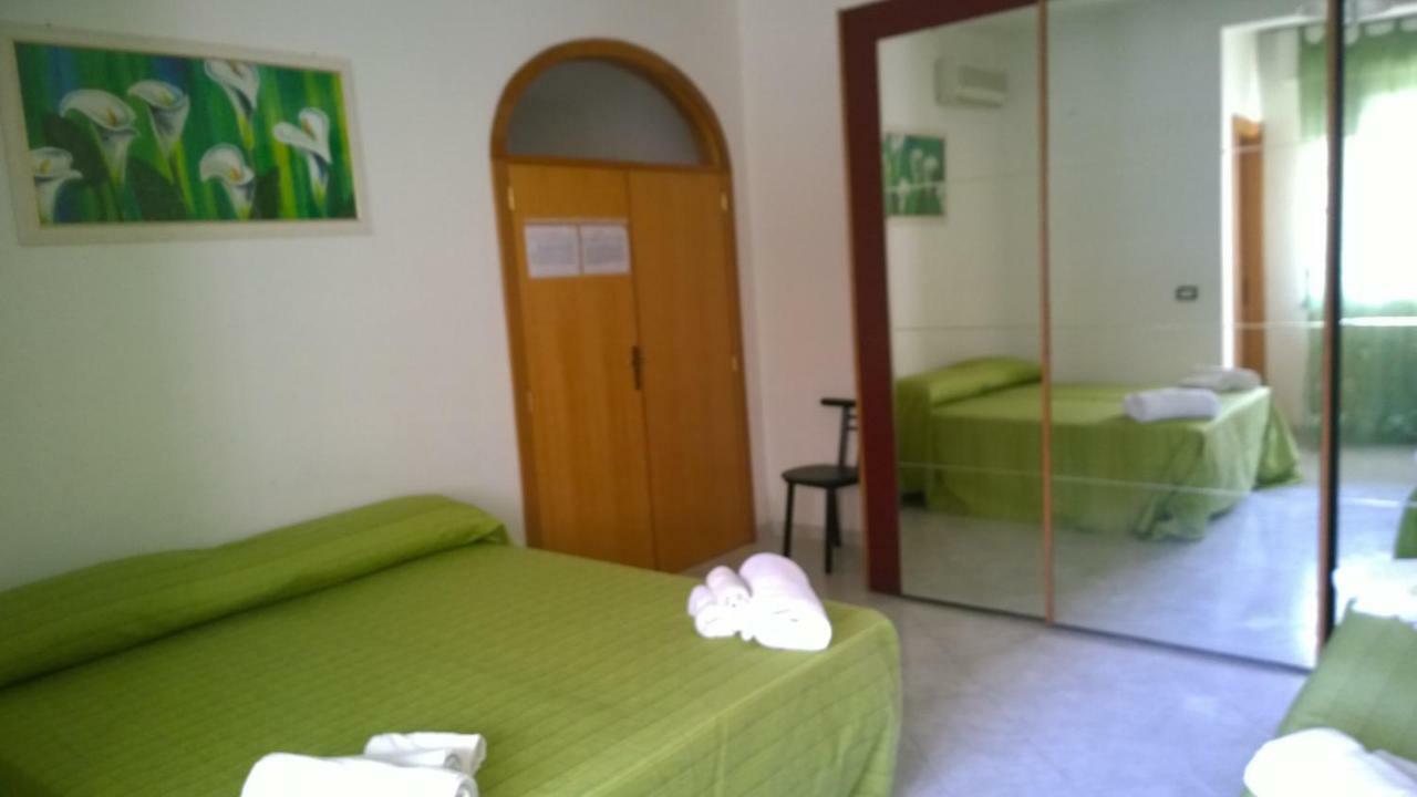B&B Salento Vacanze มาลเย ภายนอก รูปภาพ